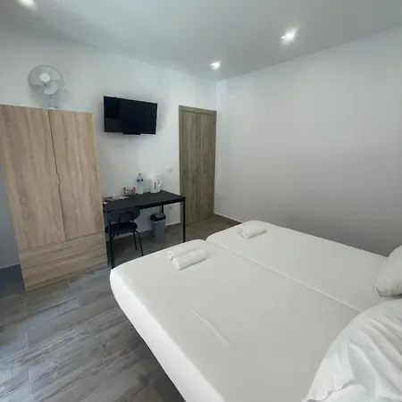 Quarto em Acomodações Particulares Habitación Turística En *